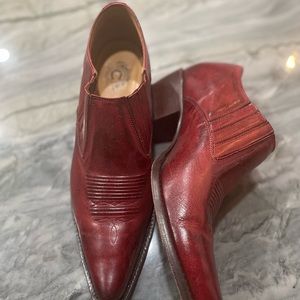 Lucchese bootie. Charlie Horse. Size 9.5